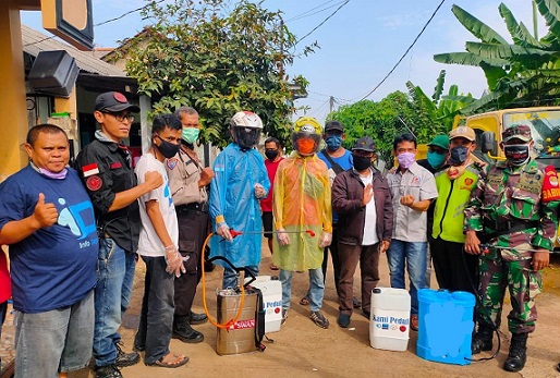  Komunitas  dan Organisasi  Masyarakat Semprot 500 Rumah di 