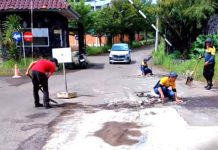 Usai Ditinjau Wali Kota, Jalan Sawangan Village Langsung Diperbaiki