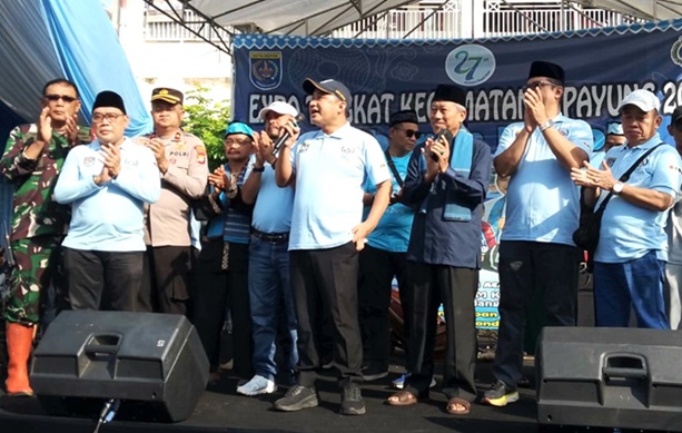 Ngubek Empang di Cipayung, Wakil Wali Kota Pastikan Penguatan Tradisi