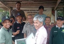 Atasi Ikan Mati, PKMLK PNJ Bantu Petani Olah Air Kolam Menggunakan Elektrokoagulasi Tenaga Surya