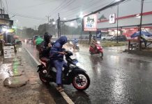 Alhamdulillah…Depok Diguyur Hujan Lebat, Bocil Kegirangan Main Hujanan