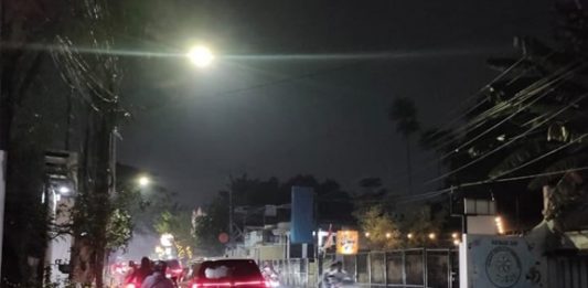10 Tahun Jalan Raya Muchtar Gelap Gulita, Saat Ini Alhamdulillah Terang Benderang