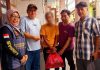Anggota Linmas Tangkap Pelaku Pembuang Sampah Sembarangan